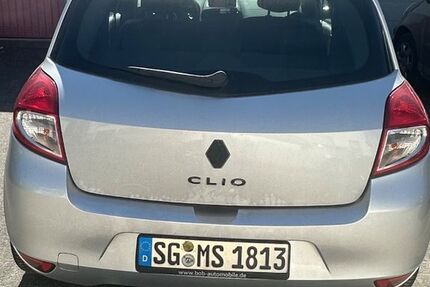 Renault Clio 134.363 km 3.333 &euro; Solingen 42653
