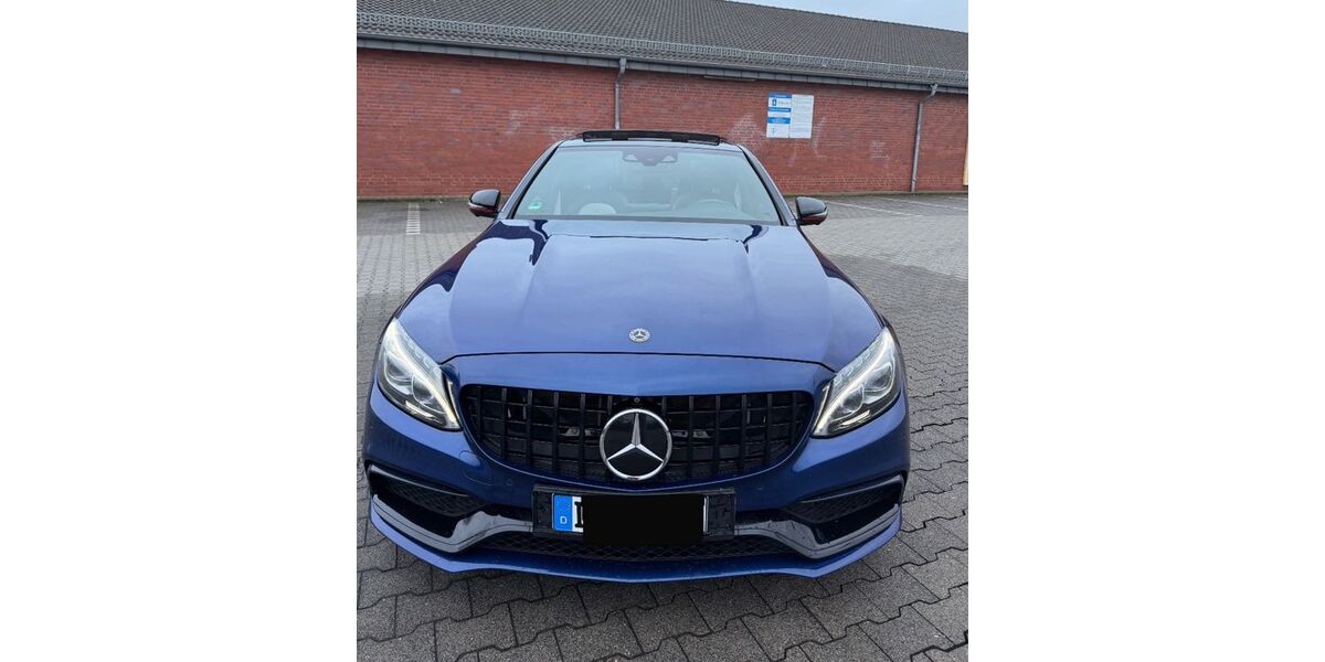 Mercedes-Benz C 63 AMG 87.000 km 45.500 &euro; Duisburg 47055