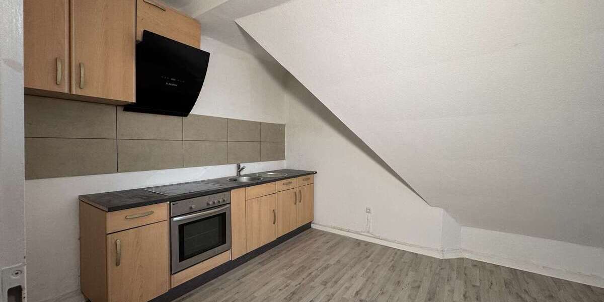 Großzügige, renovierte 5-Zimmer-Dachgeschosswohnung in Bochum-Wattenscheid – perfekt für Familien - Etagenwohnung Bochum Günnigfeld | Angebot:26193832