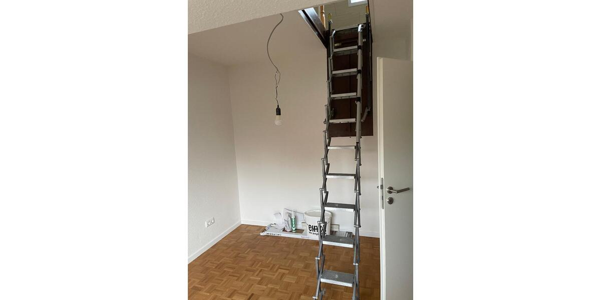 Dachgeschoßwohnung Essen Stadtbezirk III - 3 Zimmer, 55 m&sup2;, 590&euro; | Angebot:25811924