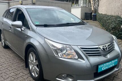 Toyota Avensis 170.000 km 7.250 &euro; Düsseldorf 40589