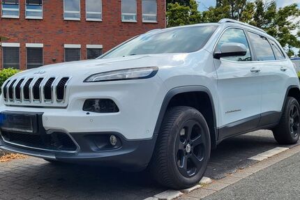 Jeep Cherokee 182.000 km 5.999 &euro; Mülheim 45472