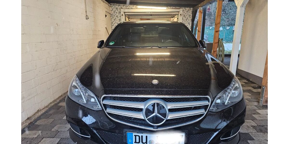 Mercedes-Benz E 400 130.000 km 21.500 &euro; Duisburg 47259