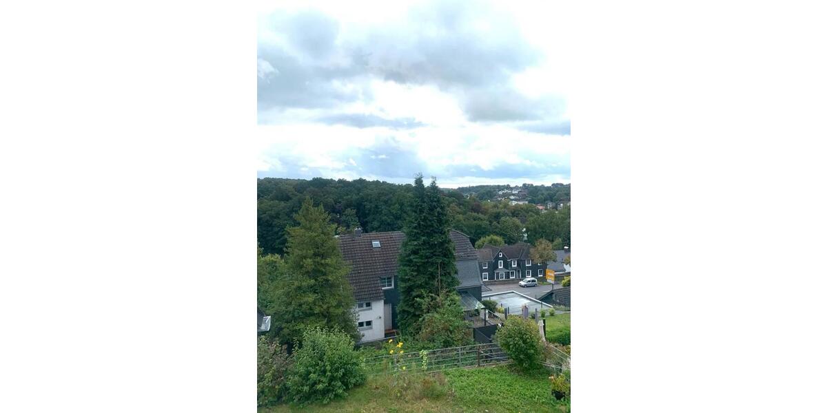 Einfamilienhaus Hückeswagen - 5 Zimmer, 300 m&sup2;, 719.000&euro; | Angebot:25992366