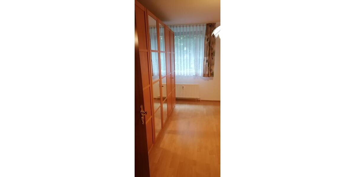 Hochparterre Ratingen Tiefenbroich - 2 Zimmer, 64 m&sup2;, 235.000&euro; | Angebot:26959481