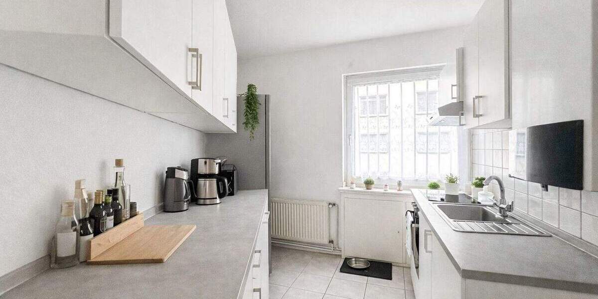 Etagenwohnung Düsseldorf Pempelfort - 2 Zimmer, 57 m&sup2;, 269.000&euro; | Angebot:25928925