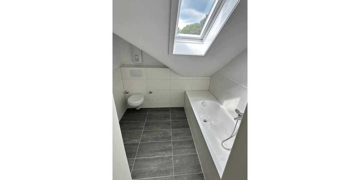 Dachgeschoßwohnung Gelsenkirchen Gelsenkirchen-Nord - 3 Zimmer, 61 m&sup2;, 730&euro; | Angebot:25919990