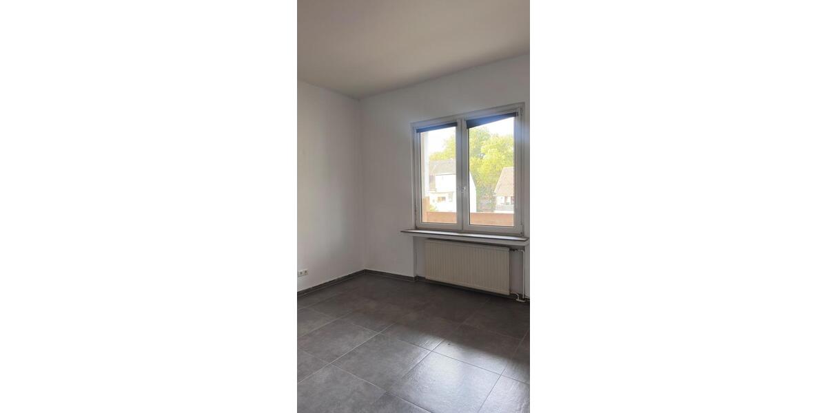 Etagenwohnung Bochum Altenbochum - 3 Zimmer, 95 m&sup2;, 1.100&euro; | Angebot:27568630