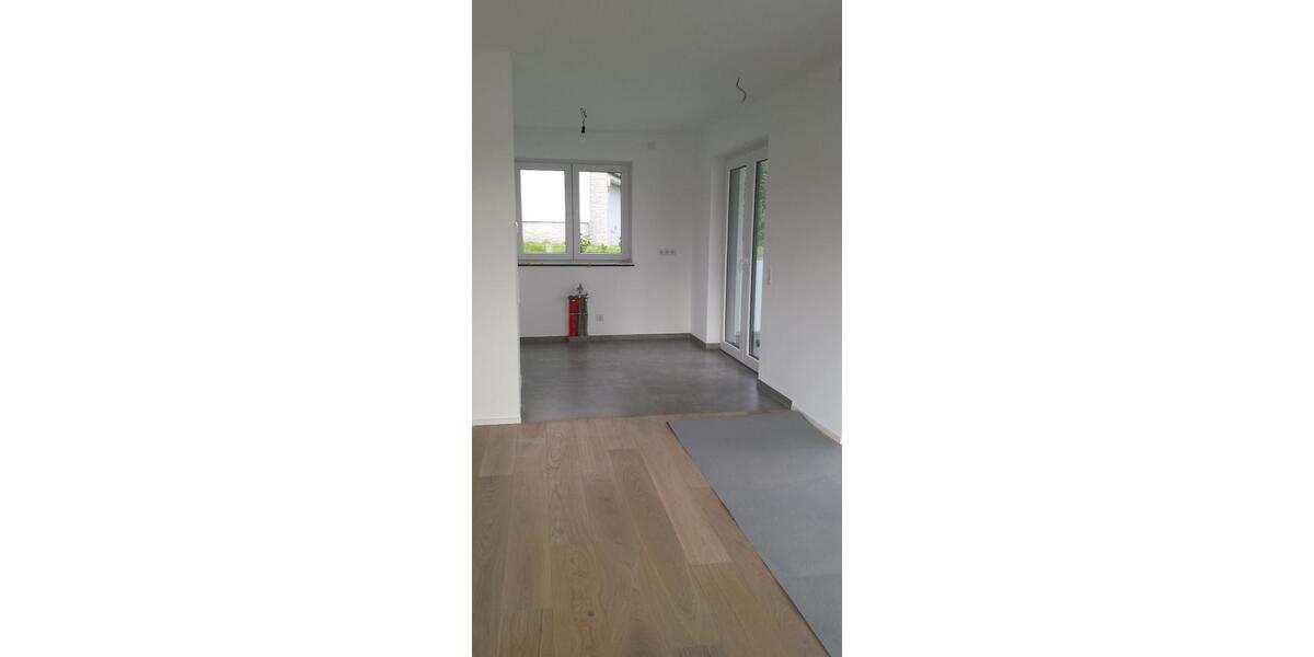 Terrassenwohnung Wuppertal Eckbusch - 3 Zimmer, 86 m&sup2;, 1.290&euro; | Angebot:25792059