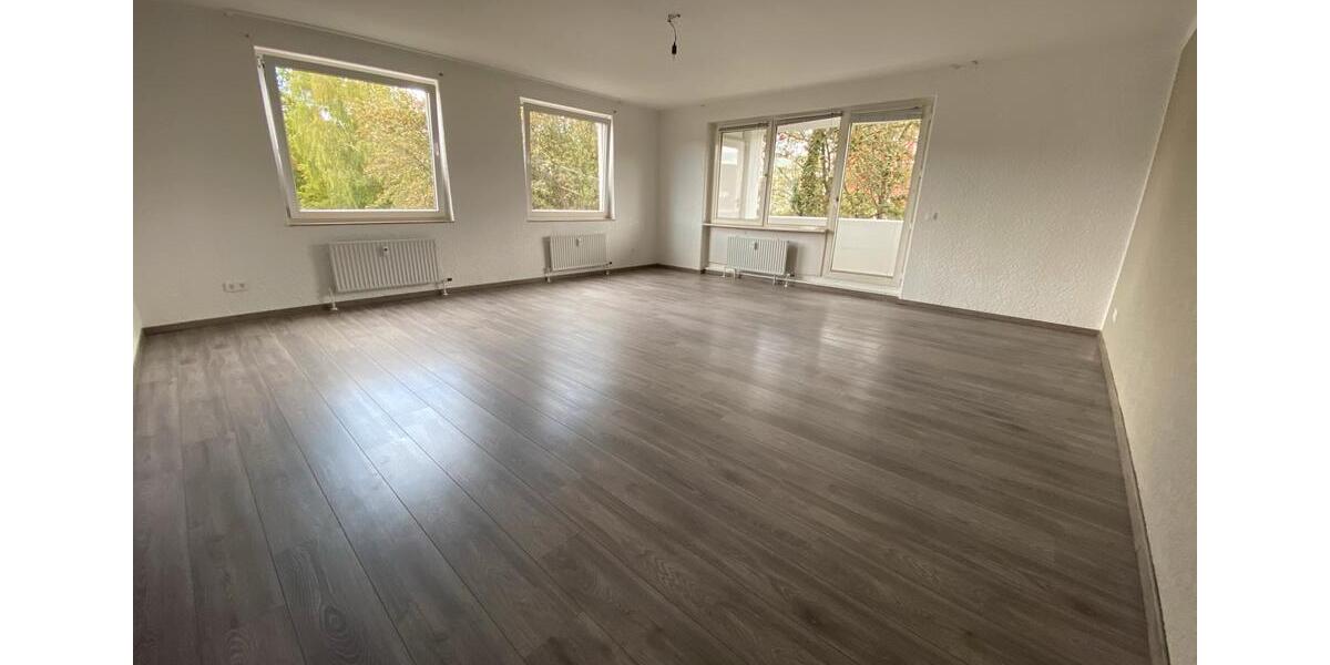 Etagenwohnung Wuppertal - 2 Zimmer, 72 m&sup2;, 800&euro; | Angebot:27544330