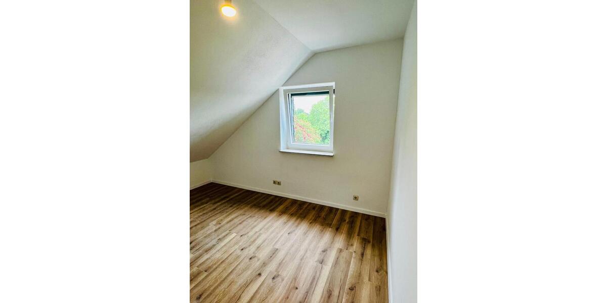 Etagenwohnung Leichlingen (Rheinland) - 3 Zimmer, 70 m&sup2;, 950&euro; | Angebot:25994043