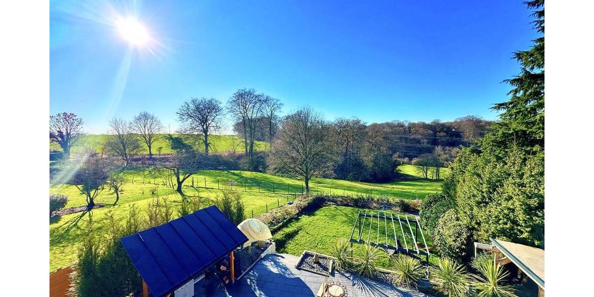 Einfamilienhaus Solingen / Wald Wald - 8 Zimmer, 323 m&sup2;, 1.190.000&euro; | Angebot:26043666