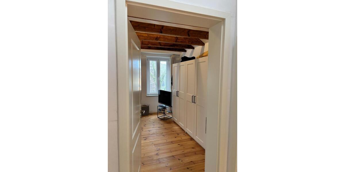 Dachgeschoßwohnung Duisburg Laar - 3 Zimmer, 77 m&sup2;, 725&euro; | Angebot:25343395