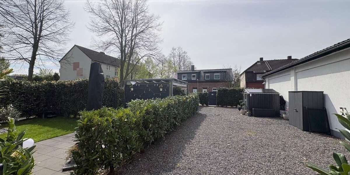 Einfamilienhaus Essen Stadtbezirk V - 20 Zimmer, 979 m&sup2;, 1.995.000&euro; | Angebot:27224167