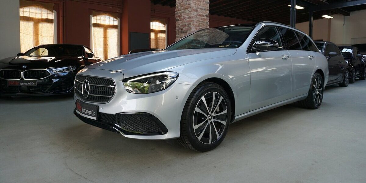 Mercedes-Benz E 300 de Leder Pano 360° Memory Sitzklim Night Std 29.998 km 36.700 &euro; Wuppertal 42327