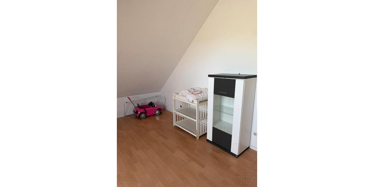 Maisonettenwohnung Duisburg Rheinhausen - 4 Zimmer, 110 m&sup2;, 1.800&euro; | Angebot:26442790