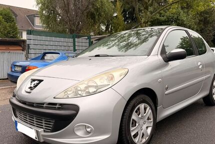 Peugeot 206 143.000 km 2.800 &euro; Ratingen 40880