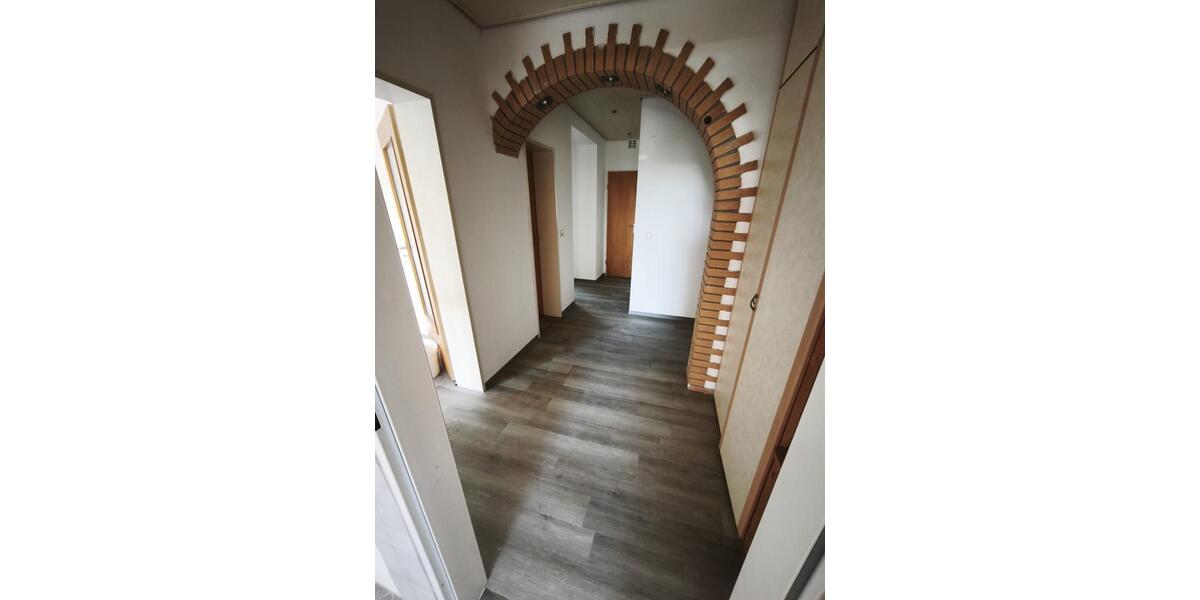Etagenwohnung Duisburg Huckingen - 3 Zimmer, 92 m&sup2;, 1.050&euro; | Angebot:27586893