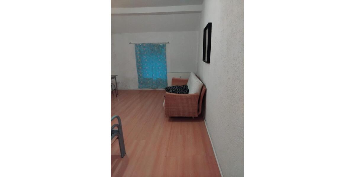 Dachgeschoßwohnung Bochum Bochum-Mitte - 4 Zimmer, 57 m&sup2;, 650&euro; | Angebot:25999453