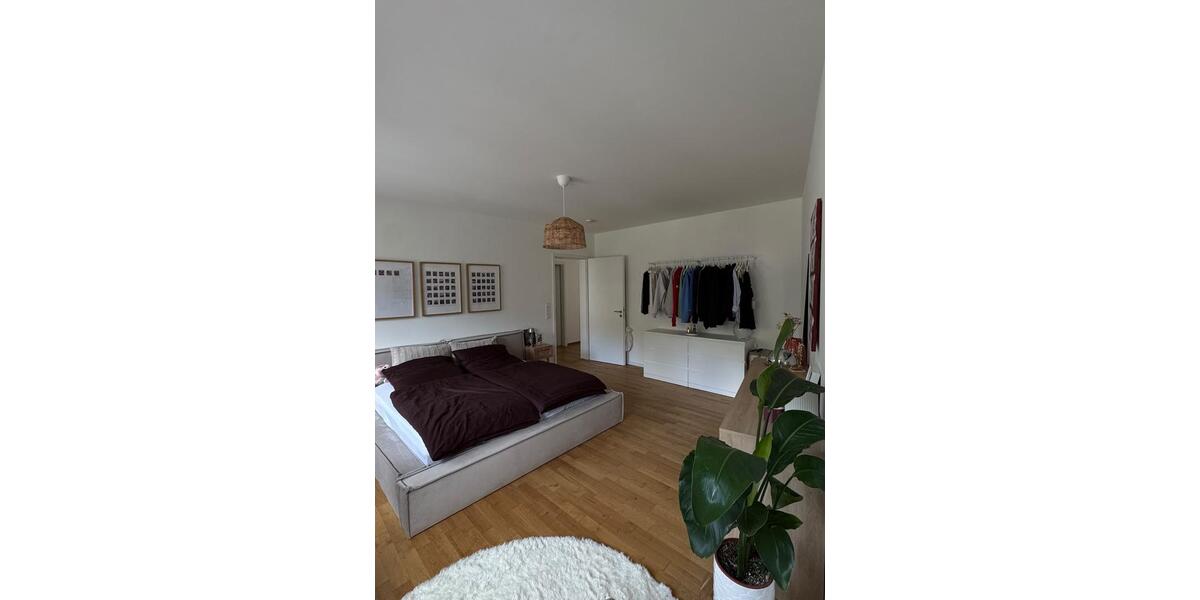 Etagenwohnung Düsseldorf Pempelfort - 3 Zimmer, 84 m&sup2;, 1.700&euro; | Angebot:27579974