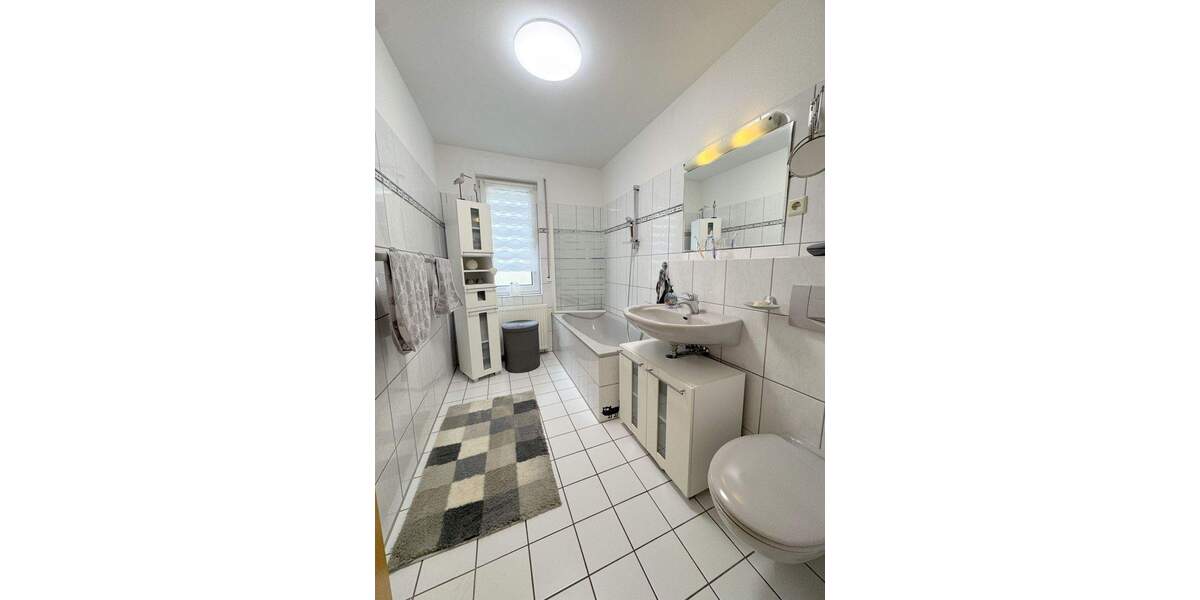 Etagenwohnung Bochum Stiepel - 2 Zimmer, 61 m&sup2;, 250.000&euro; | Angebot:25692712