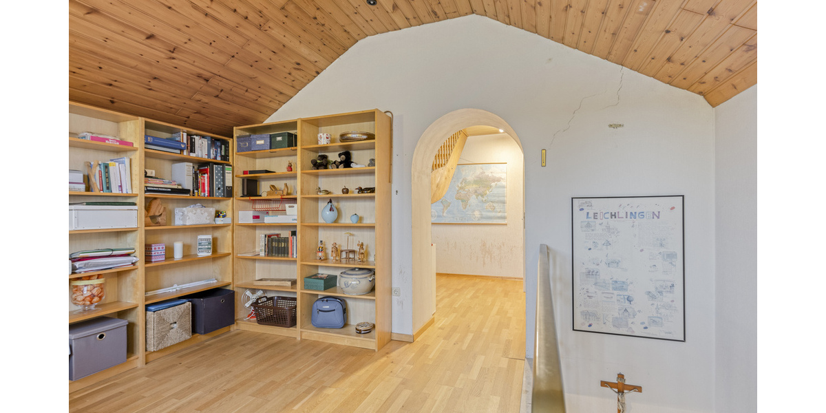 Großzügiges Ein- oder Zweifamilienhaus mit Charme, Gartenparadies & vielen Möglichkeiten - Einfamilienhaus Leichlingen | Angebot:25269338