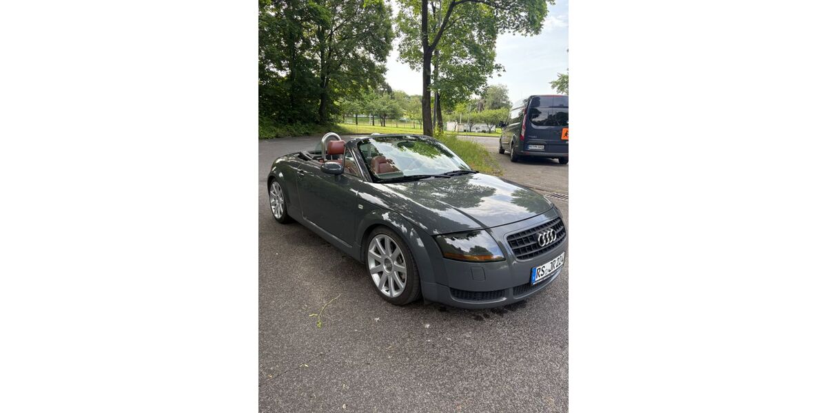 Audi TT 194.500 km 7.900 &euro; Remscheid 42855