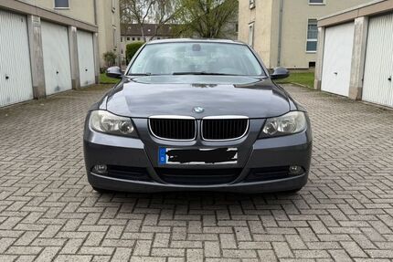 BMW 318 225.000 km 2.000 &euro; Düsseldorf 40229