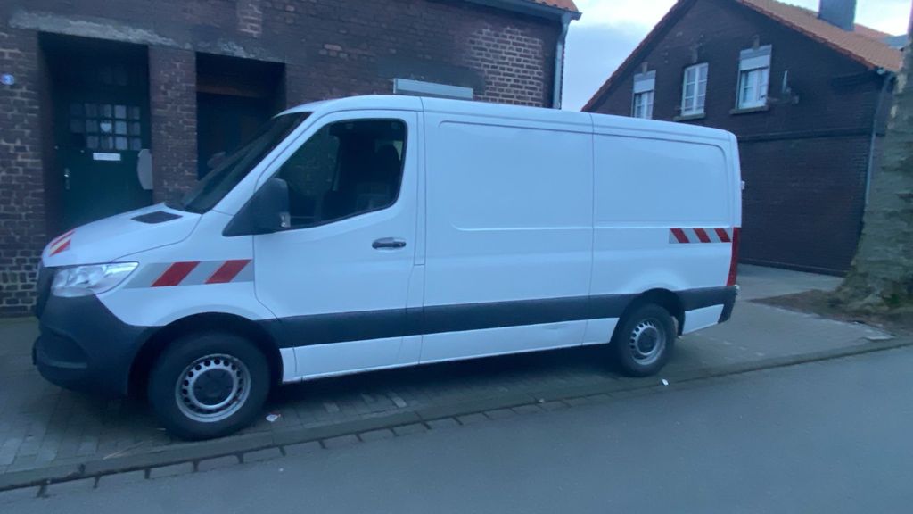 Mercedes-Benz Sprinter 180.500 km 17.500 &euro; Oberhausen 46149