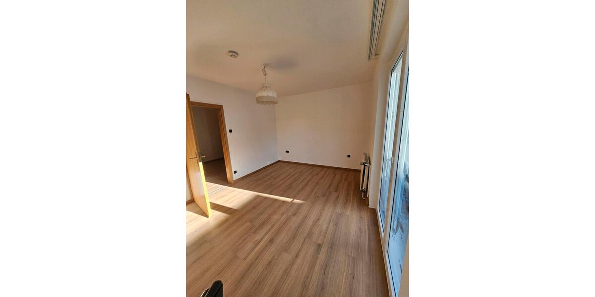 Etagenwohnung Wuppertal Barmen - 2 Zimmer, 64 m&sup2;, 600&euro; | Angebot:25541350