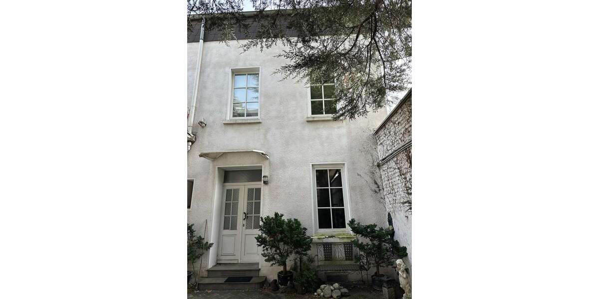 Einfamilienhaus Düsseldorf Stadtbezirk 3 - 6 Zimmer, 140 m&sup2;, 3.500&euro; | Angebot:25337039