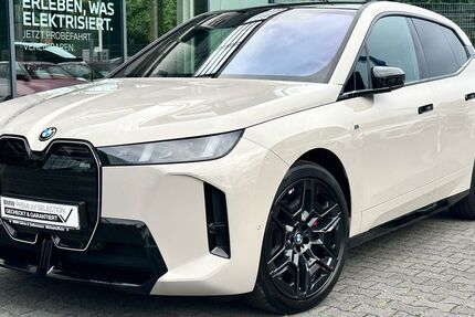 BMW iX 27.692 km 89.950 &euro; Mülheim 45472