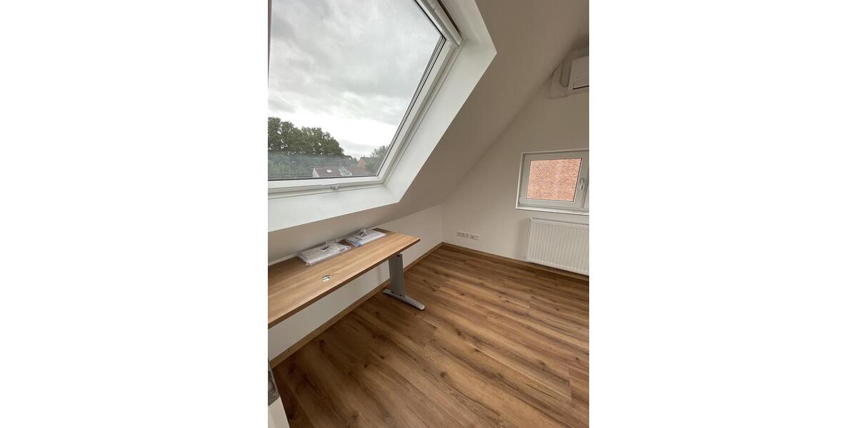 Maisonettenwohnung Düsseldorf Stadtbezirk 8 - 5 Zimmer, 95 m&sup2;, 2.800&euro; | Angebot:24600357