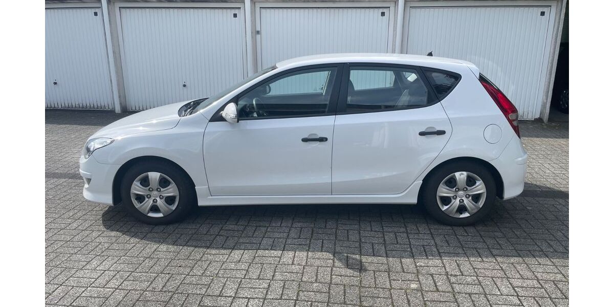 Hyundai i30 125.000 km 4.800 &euro; Bochum 44869
