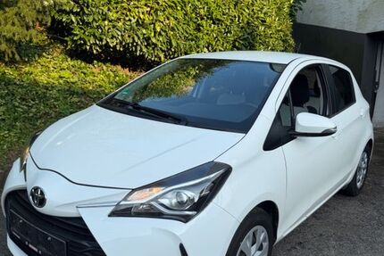 Toyota Yaris 31.000 km 10.000 &euro; Remscheid 42899