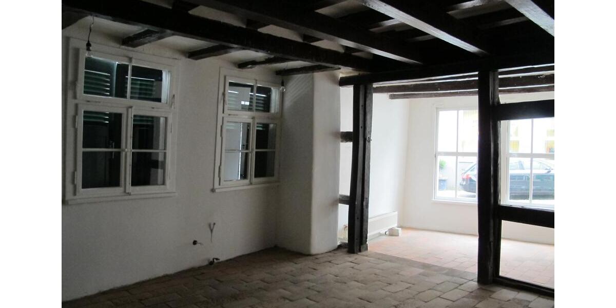 Erdgeschoßwohnung Schwelm - 2.5 Zimmer, 108 m&sup2;, 760&euro; | Angebot:25148349