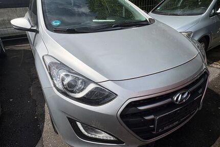 Hyundai i30 205.000 km 5.599 &euro; Bottrop 46238