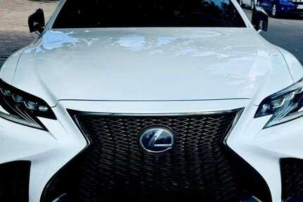 Lexus LS 500 138.000 km 40.499 &euro; Düsseldorf, Stadt 40721