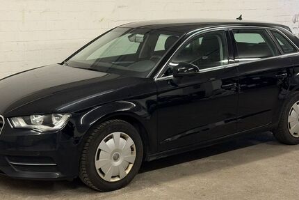 Audi A3 113.819 km 11.900 &euro; Düsseldorf 40468