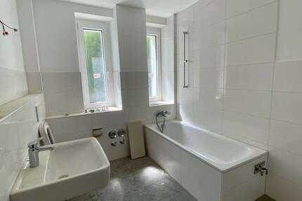 Wohnung Witten Witten-Mitte - 2 Zimmer, 73 m&sup2;, 639&euro; | Angebot:27201810