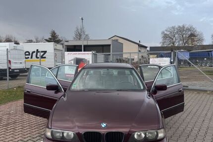 BMW 523 130.500 km 4.700 &euro; Essen 45355