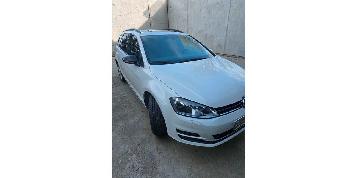 VW Golf 77.600 km 10.300 &euro; Krefeld 47829