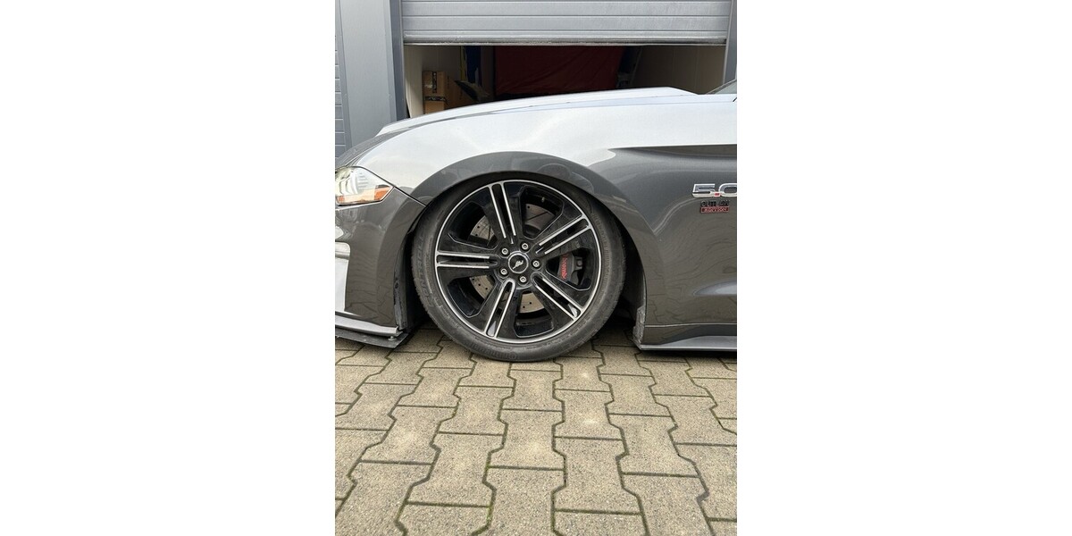 Ford Mustang 74.000 km 28.000 &euro; Gelsenkirchen 45879