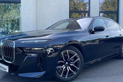 BMW 740 12.508 km 85.640 &euro; Essen 45134