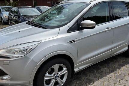 Ford Kuga 192.000 km 8.499 &euro; Neuss 41462