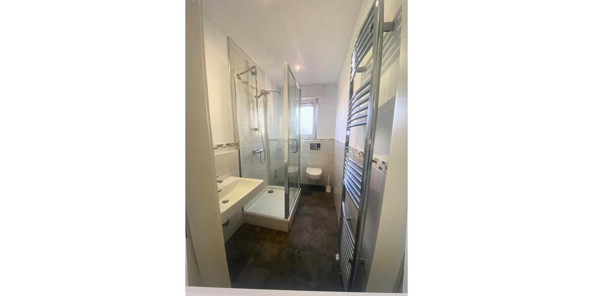Hochparterre Solingen Mitte - 3 Zimmer, 80 m&sup2;, 750&euro; | Angebot:27536606