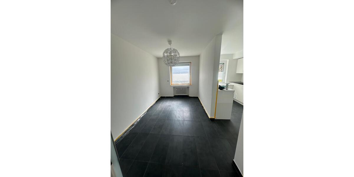 Etagenwohnung Erkrath - 2.5 Zimmer, 84 m&sup2;, 1.500&euro; | Angebot:27544599