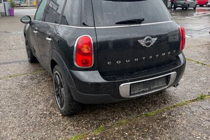 Mini Countryman D (Cooper) 210.854 km 3.999 &euro; Oberhausen 46049