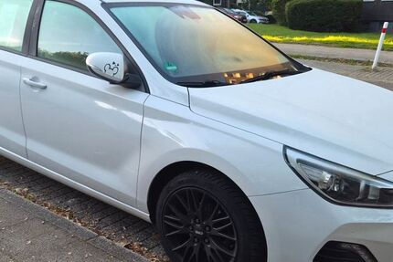 Hyundai i30 90.630 km 9.500 &euro; Essen 45277