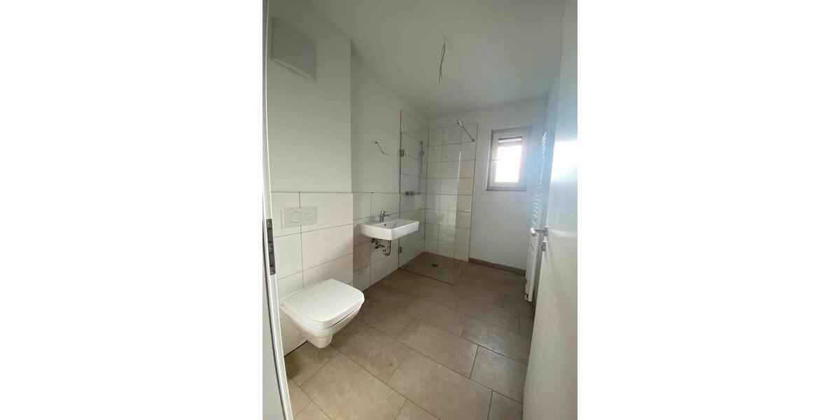 Erdgeschoßwohnung Essen Stadtbezirk VI - 1 Zimmer, 38 m&sup2;, 459&euro; | Angebot:25830460